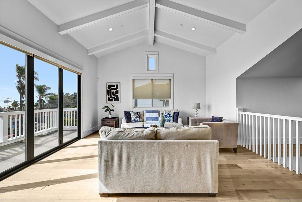 Fay Ave, LA Jolla, CA 92037