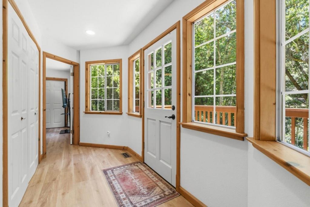 Miracle Ln, Santa Cruz, CA 95060