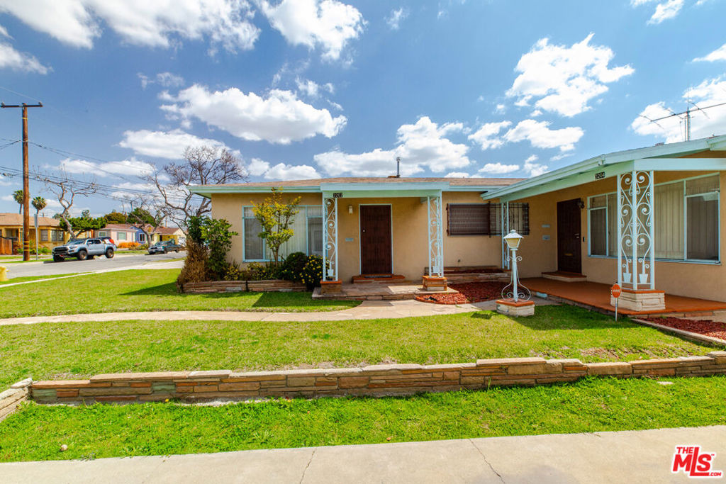 111th St, Inglewood, CA 90303