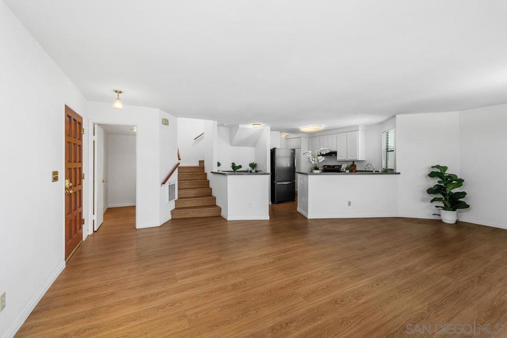 Ariane Dr, San Diego, CA 92117