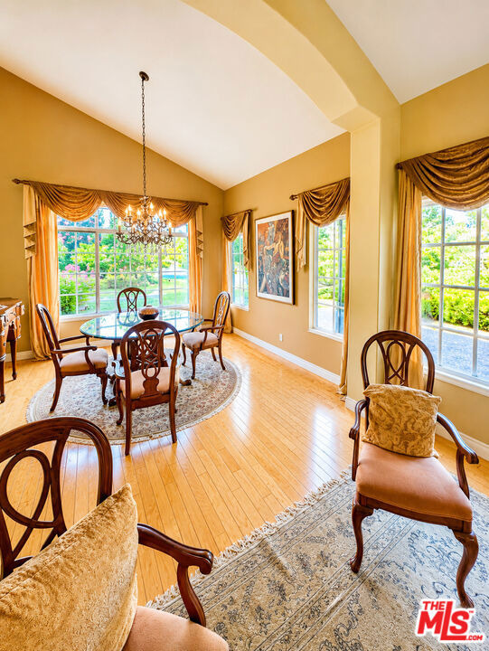 Puesta Del Sol , Thousand Oaks, CA 91360