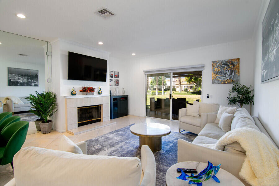 Desert Falls Dr, Palm Desert, CA 92211
