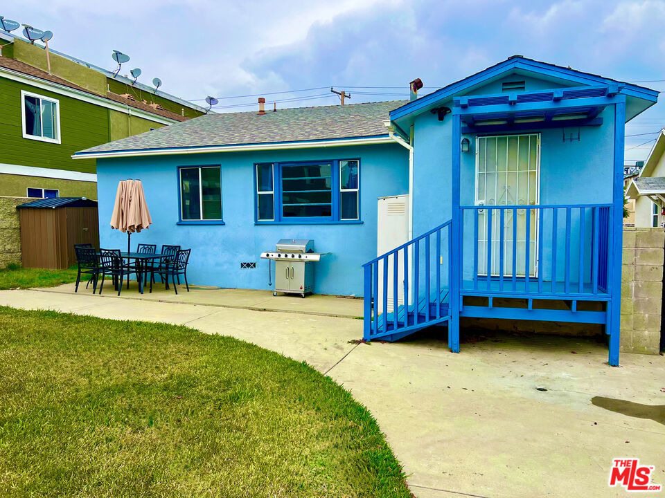 Plymouth St, Inglewood, CA 90302