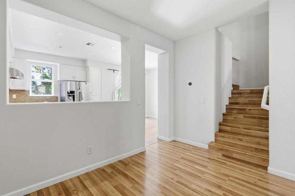 Towne Cir, Mountain View, CA 94040