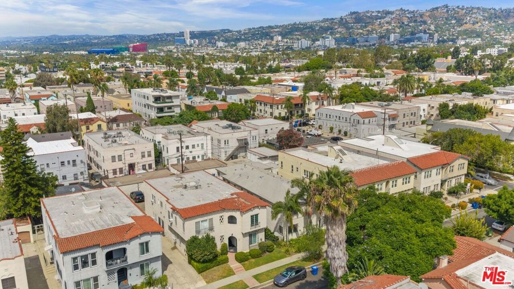Spaulding Ave, Los Angeles, CA 90036