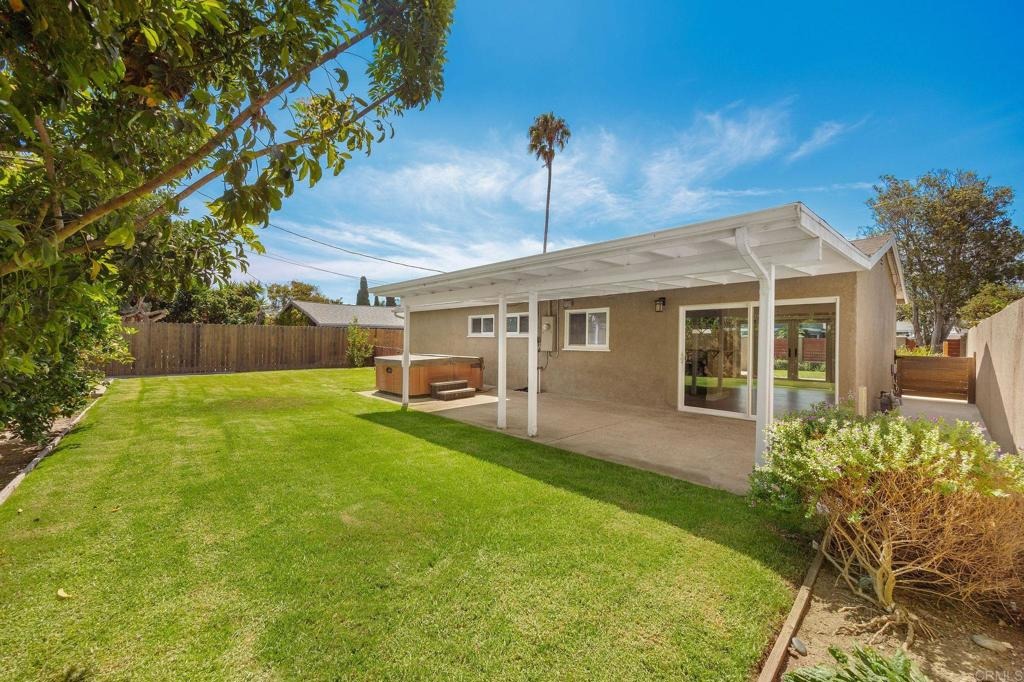 Darrell St, Costa Mesa, CA 92627