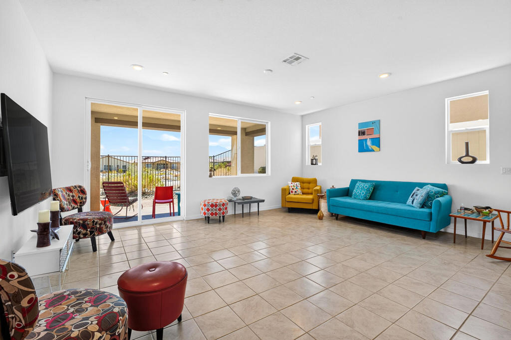 Crescent St, Desert Hot Springs, CA 92240