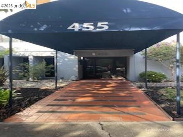 Crescent St, Oakland, CA 94610