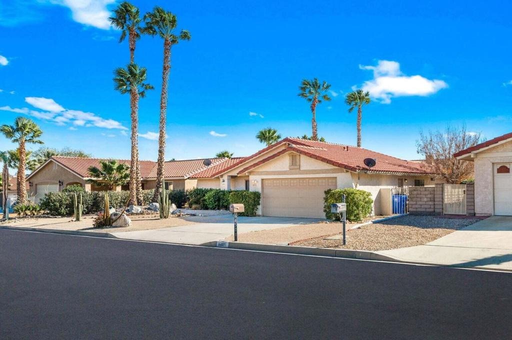 Spyglass Ave, Desert Hot Springs, CA 92240