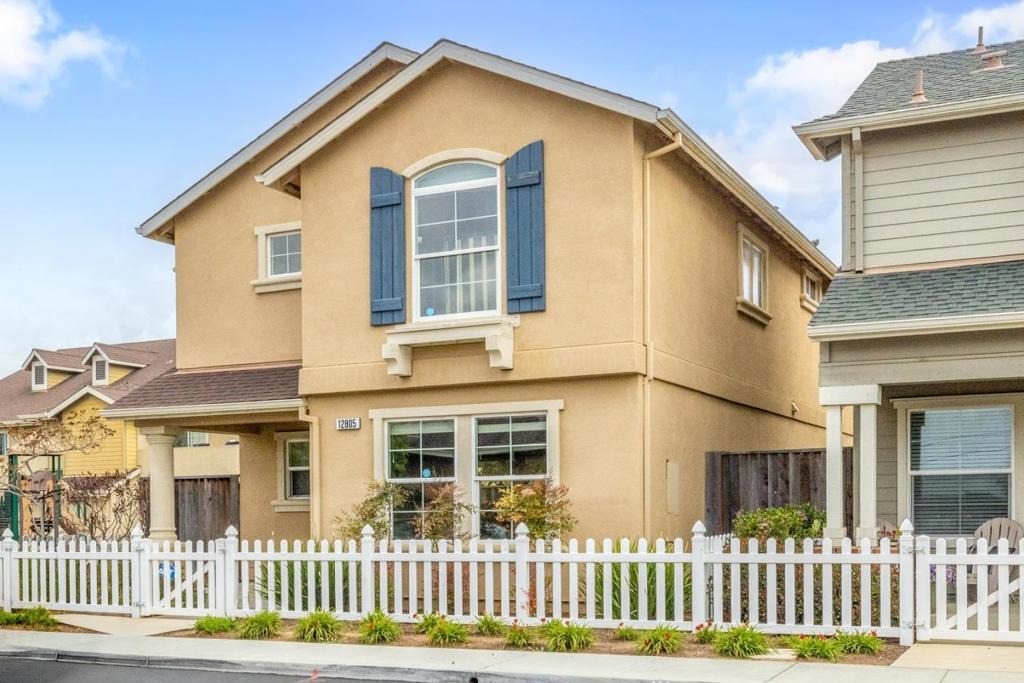 Rogge Village Loop, Salinas, CA 93906