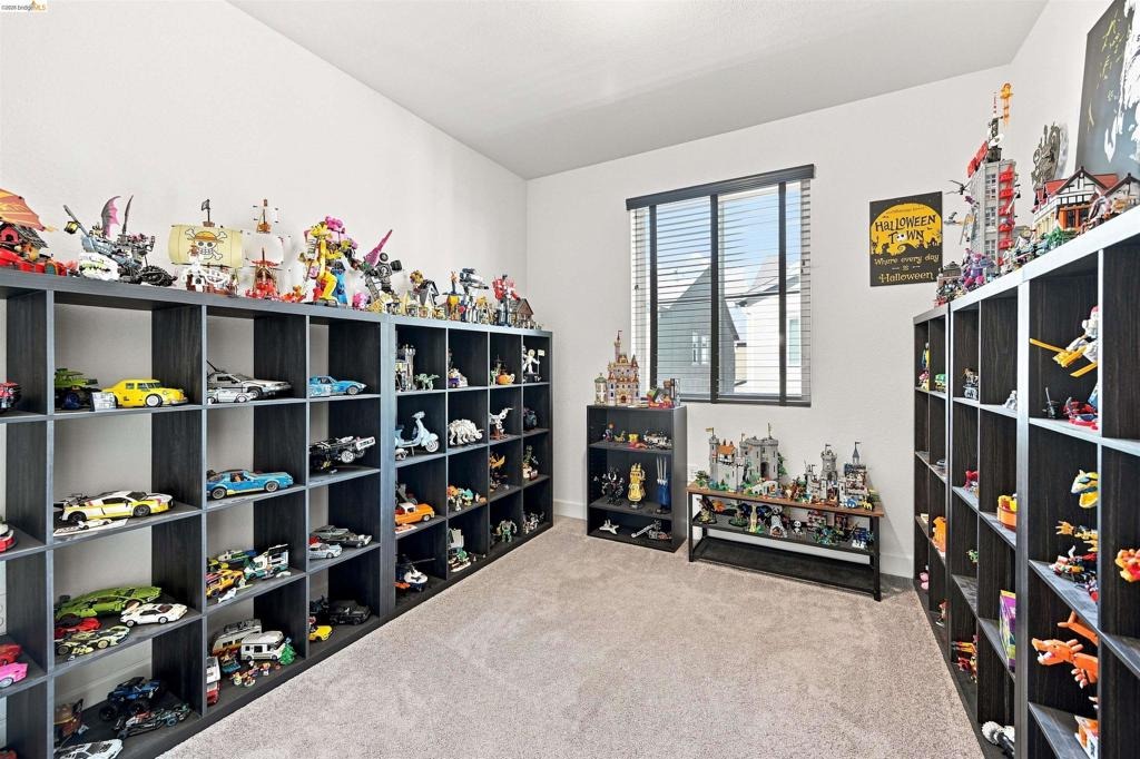 Autumn Ln, Pittsburg, CA 94565