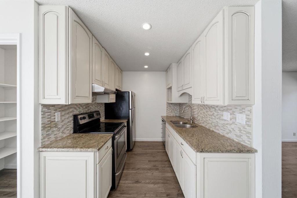 Alvarado Ave, Walnut Creek, CA 94597