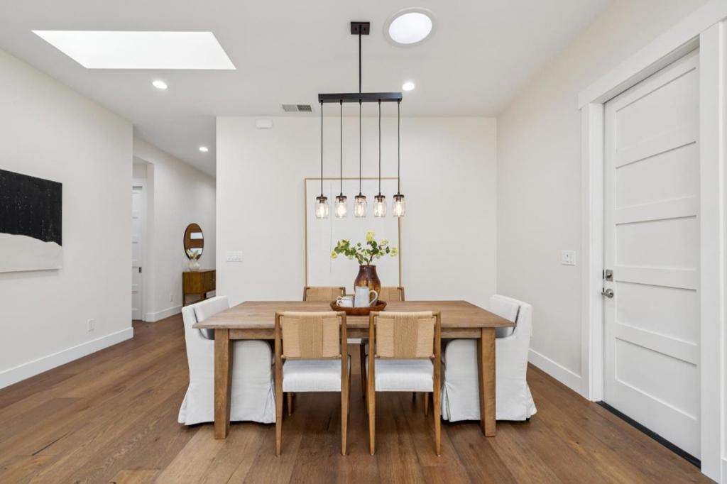 Mulberry Ln, Sunnyvale, CA 94087