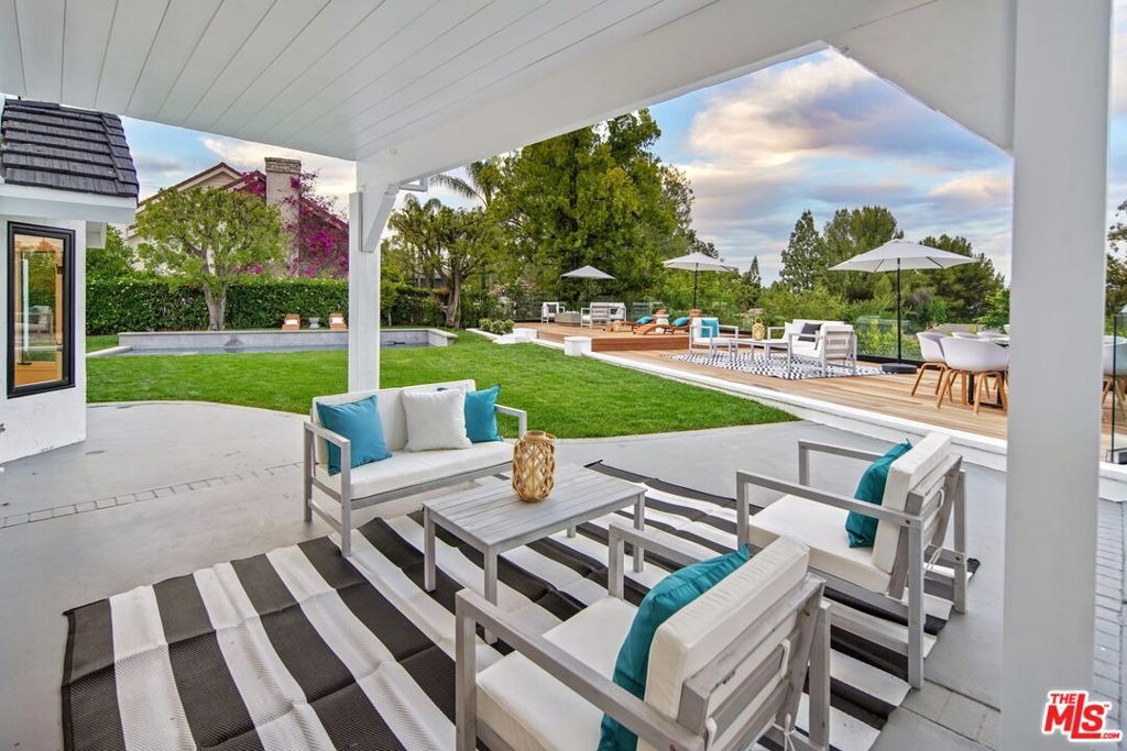 Clarinda Dr, Tarzana, CA 91356 #1