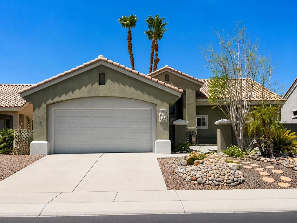 Bent Palm Dr, Palm Desert, CA 92211