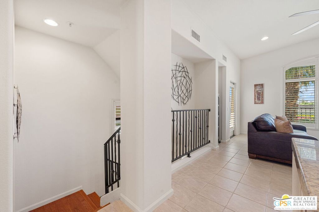 Villorrio Dr, Palm Springs, CA 92262