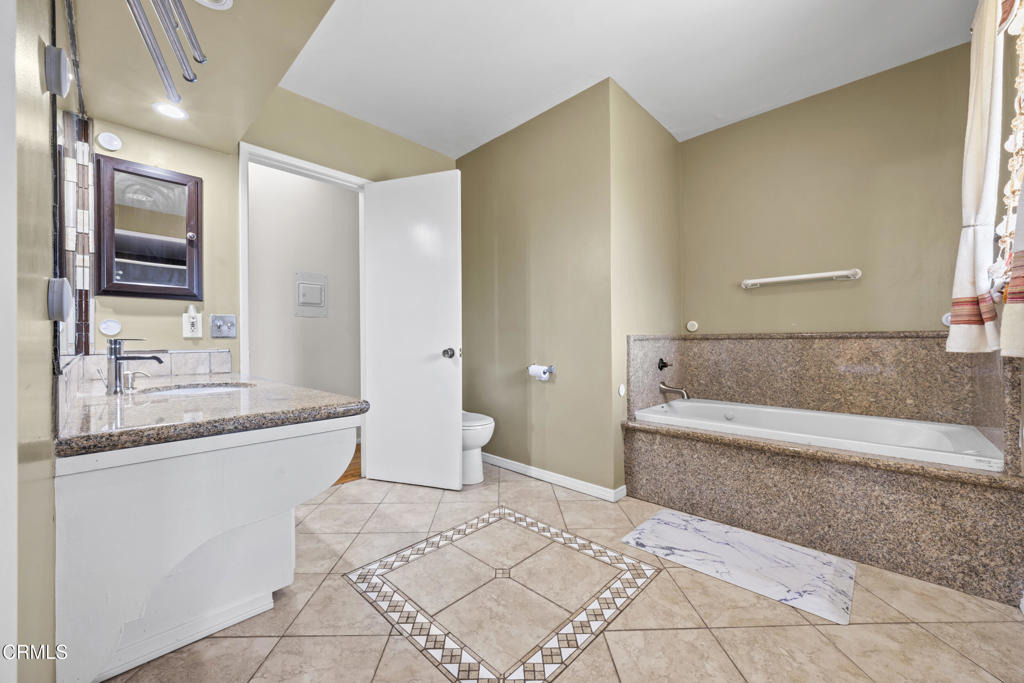 Aralia Rd, Altadena, CA 91001