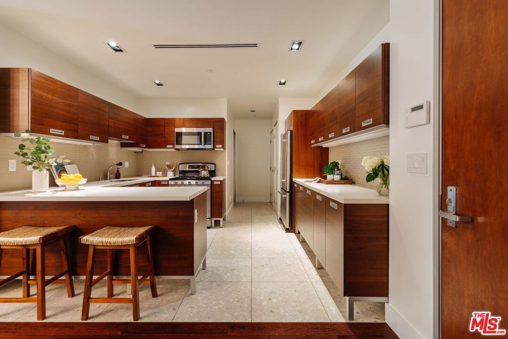 Yucca St, Los Angeles, CA 90028 #1