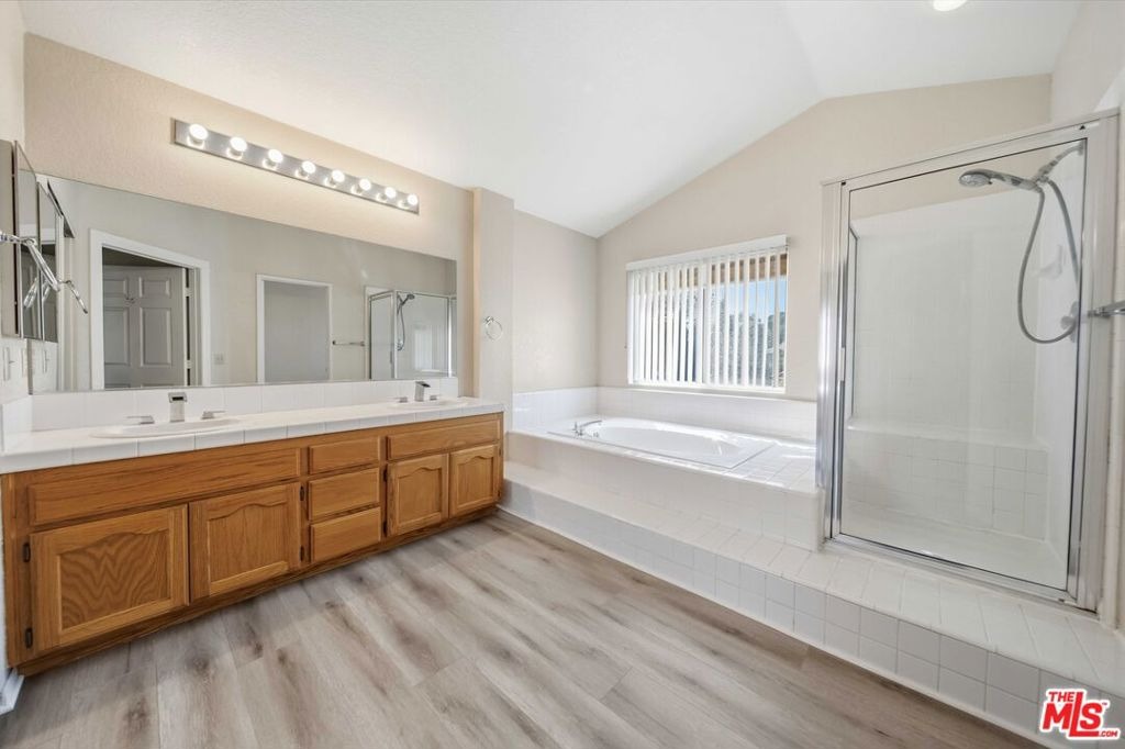 Shad St, Lancaster, CA 93536