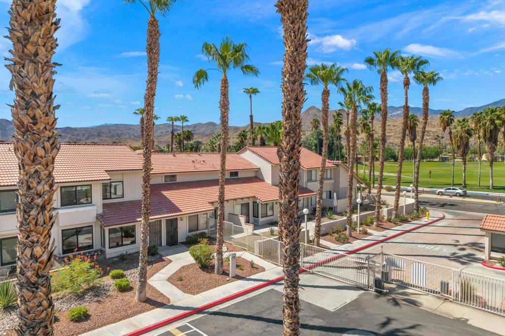 Montecito Dr, Palm Springs, CA 92264