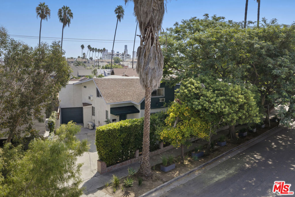 Hoover St, Los Angeles, CA 90004