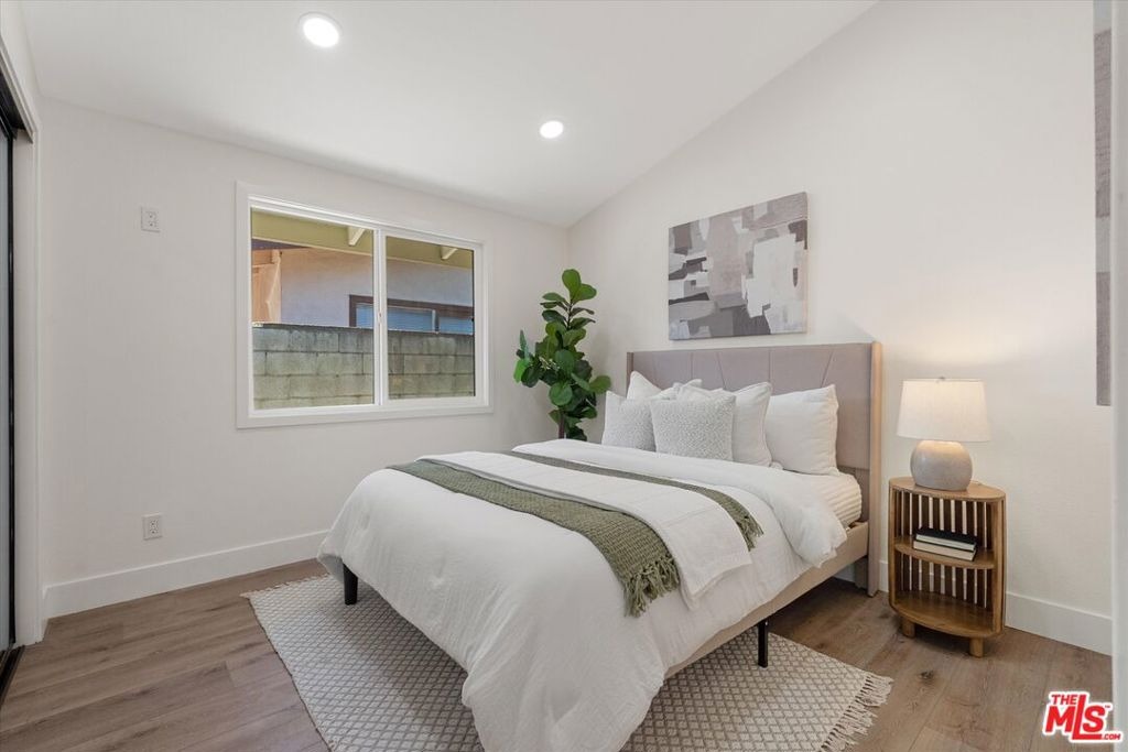 Chadron Ave, Hawthorne, CA 90250