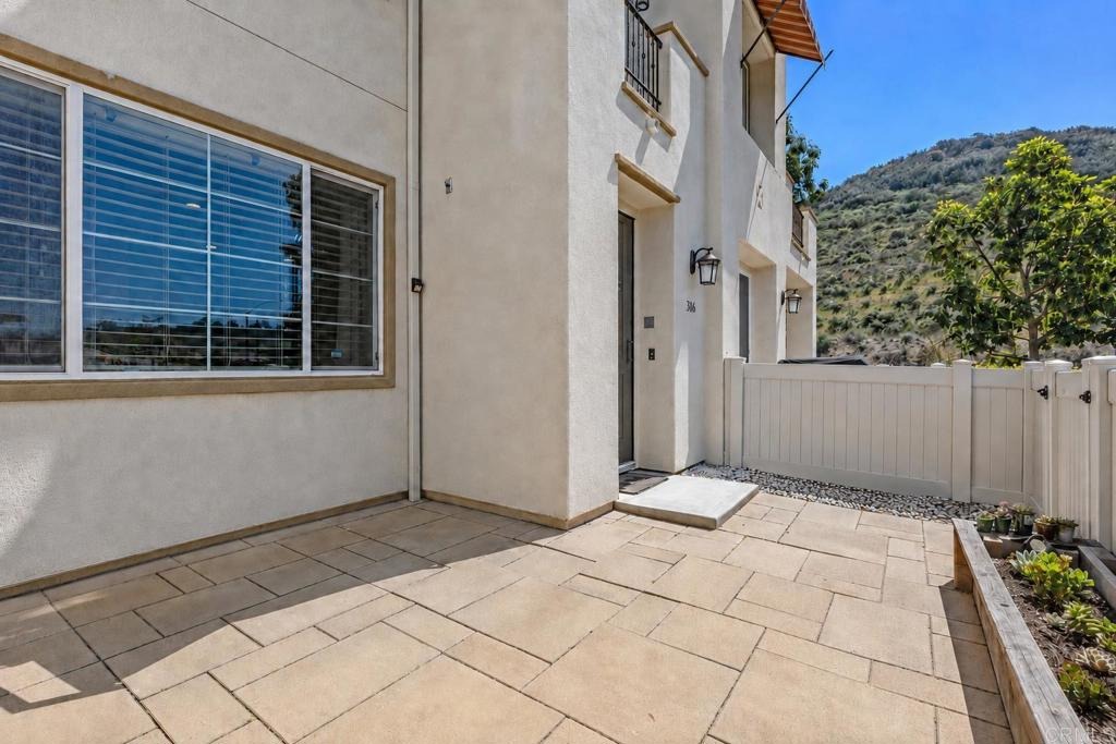 Asto Pl, Carlsbad, CA 92010