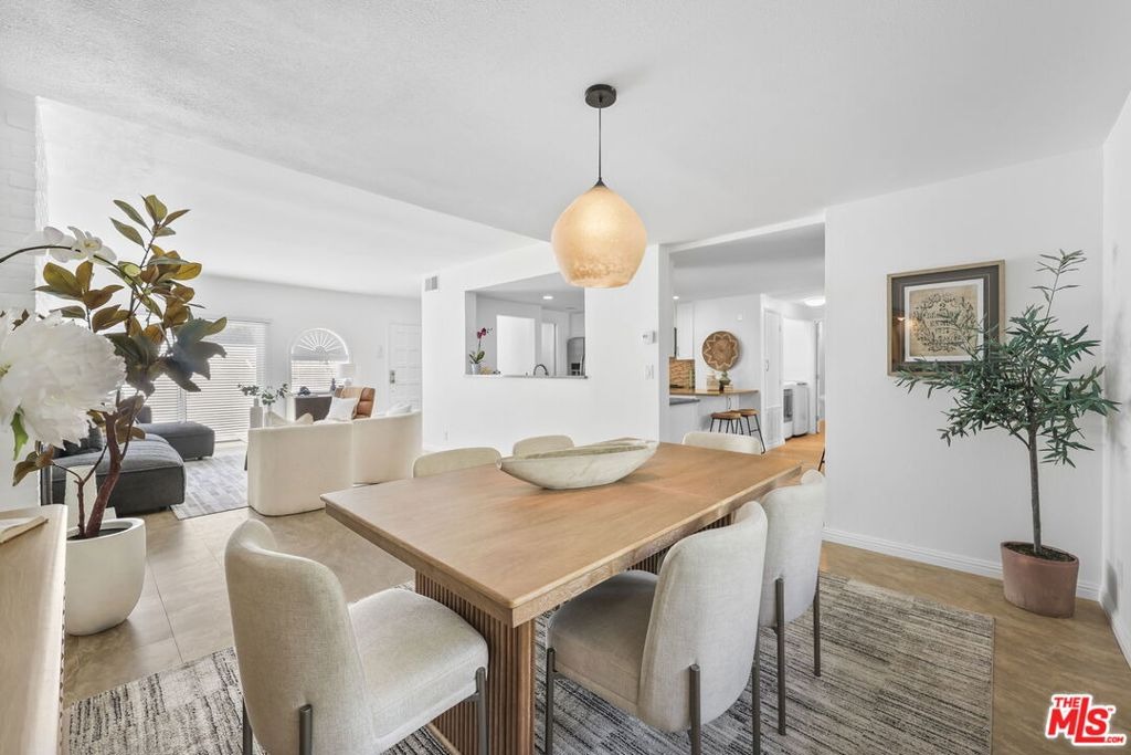 Centinela Ave, Santa Monica, CA 90405