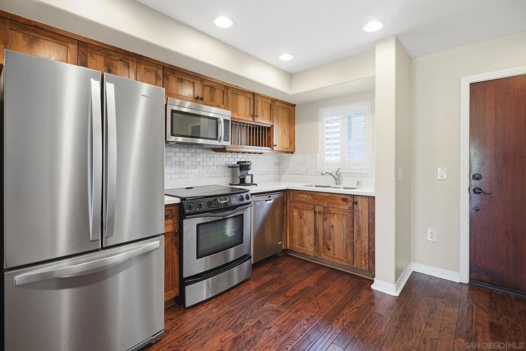 Hawthorn St, San Diego, CA 92101