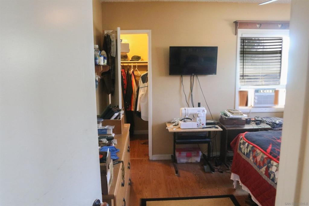 Kit Ave, Hemet, CA 92543