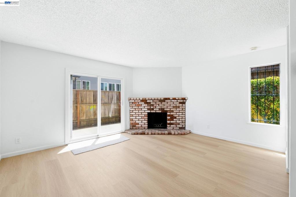 Shaw St, Oakland, CA 94605
