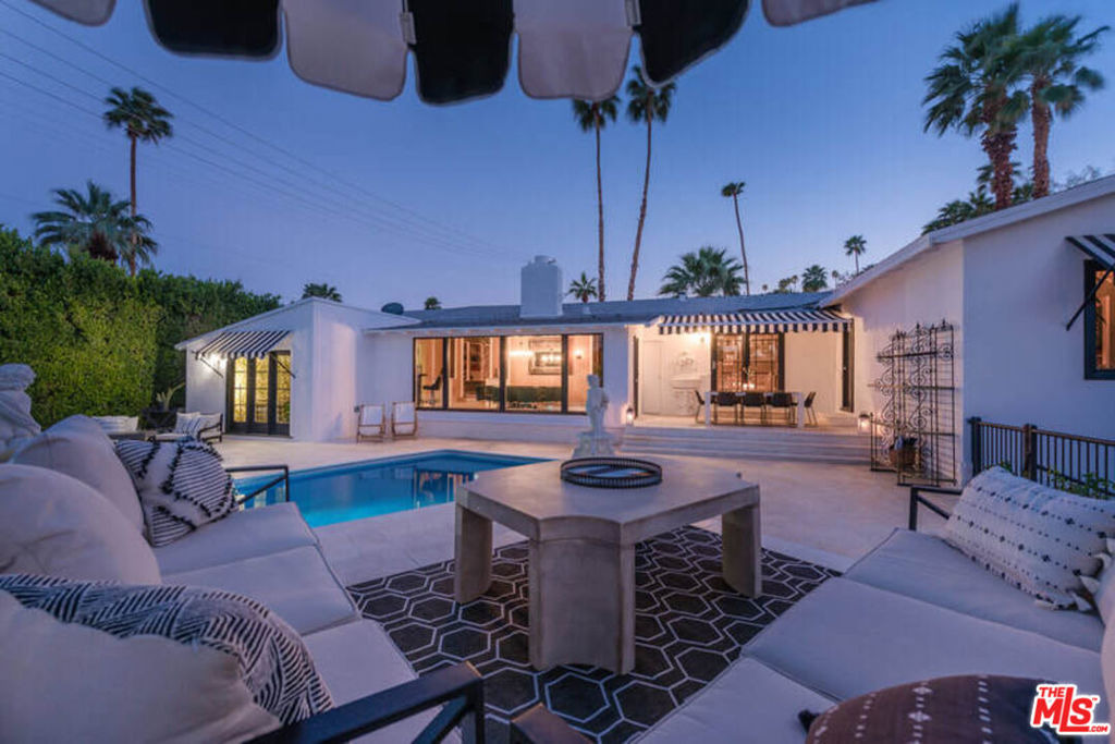 Camino Descanso , Palm Springs, CA 92264