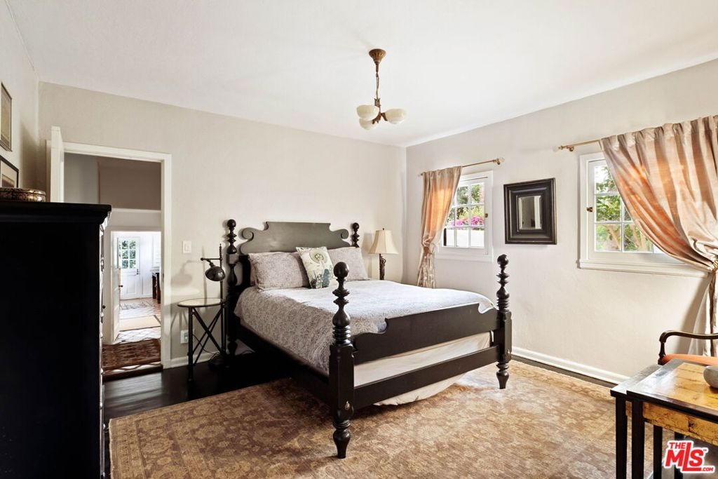 Aberdeen Ave, Los Angeles, CA 90027