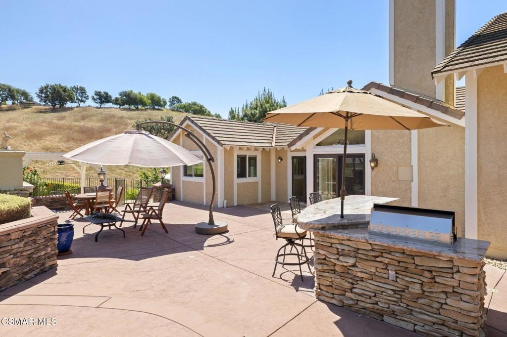 Lone Oak Dr, Thousand Oaks, CA 91362