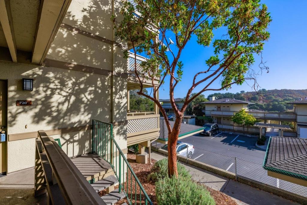 Pheasant Ridge Rd, Monterey, CA 93940