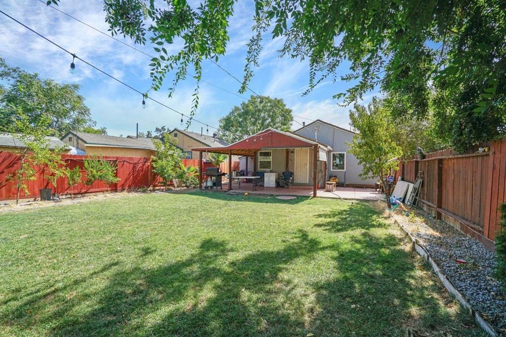 18th Ave, Sacramento, CA 95820