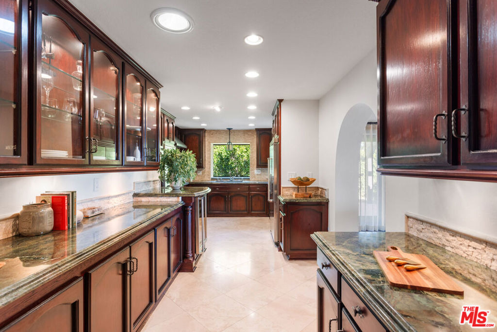 Blue Dane Ln, Malibu, CA 90265