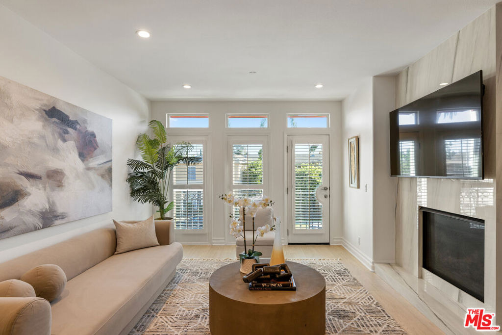 Ambrose Ave, Los Angeles, CA 90027 #1