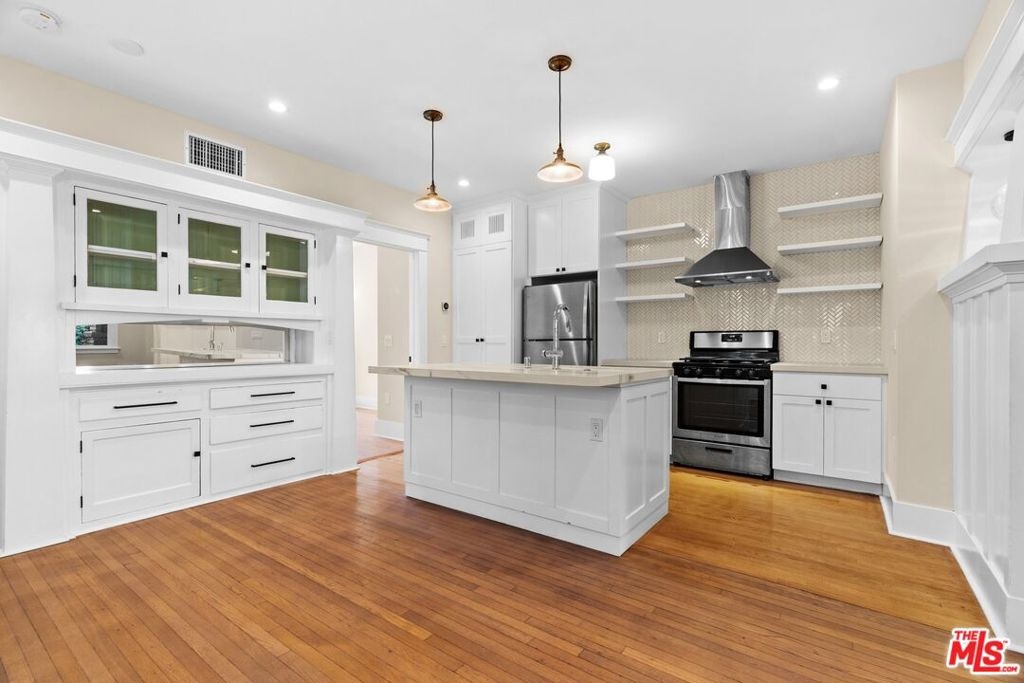 Lemoyne St, Los Angeles, CA 90026