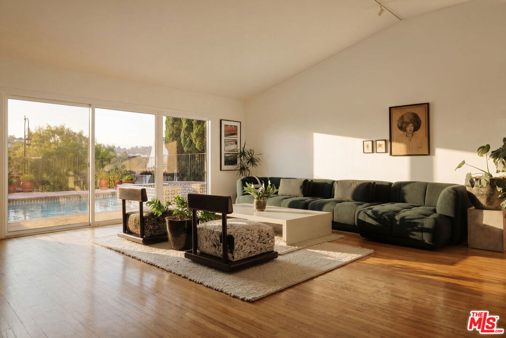 Crescent Heights Blvd, Los Angeles, CA 90069 #1