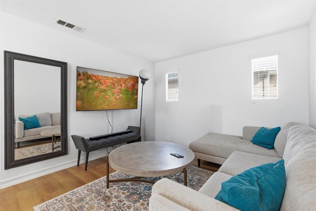 Red Leaf Ln, Chula Vista, CA 91915