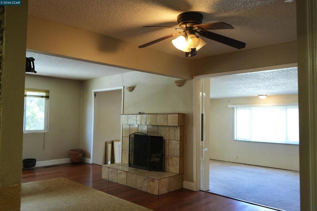 Lundholm Ave, Oakland, CA 94605 #1