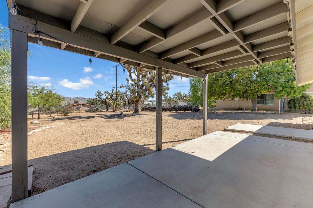 Mountain View Trl, Yucca Valley, CA 92284