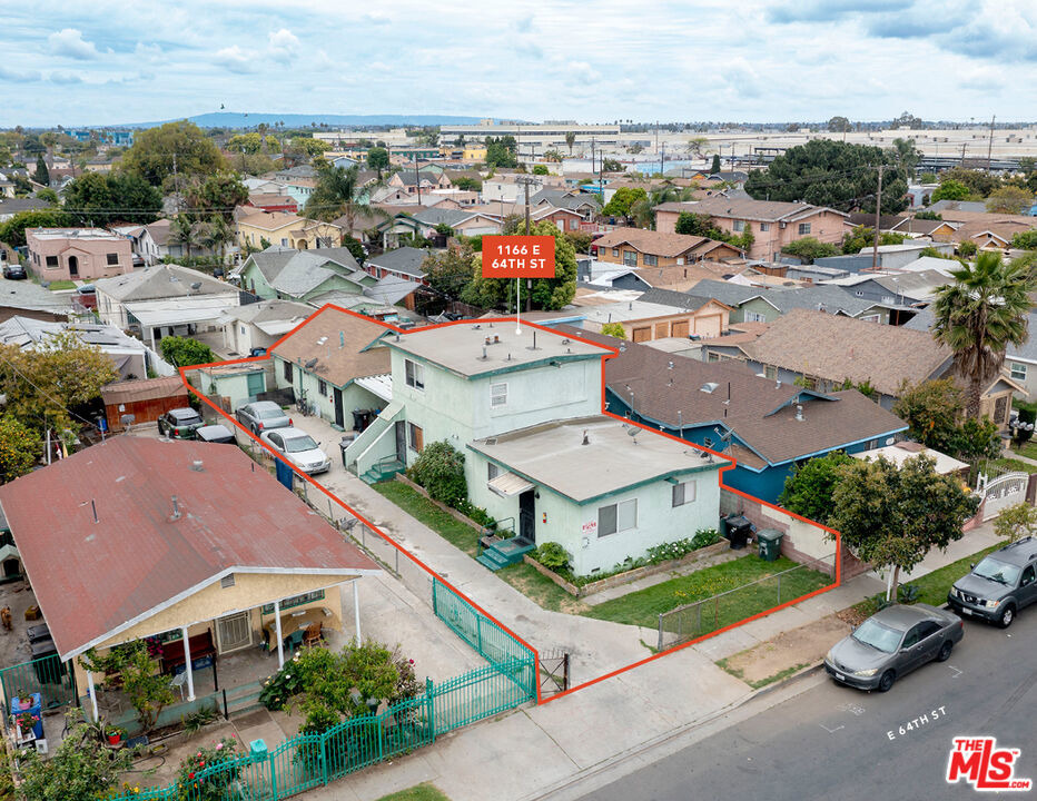 64th St, Los Angeles, CA 90001