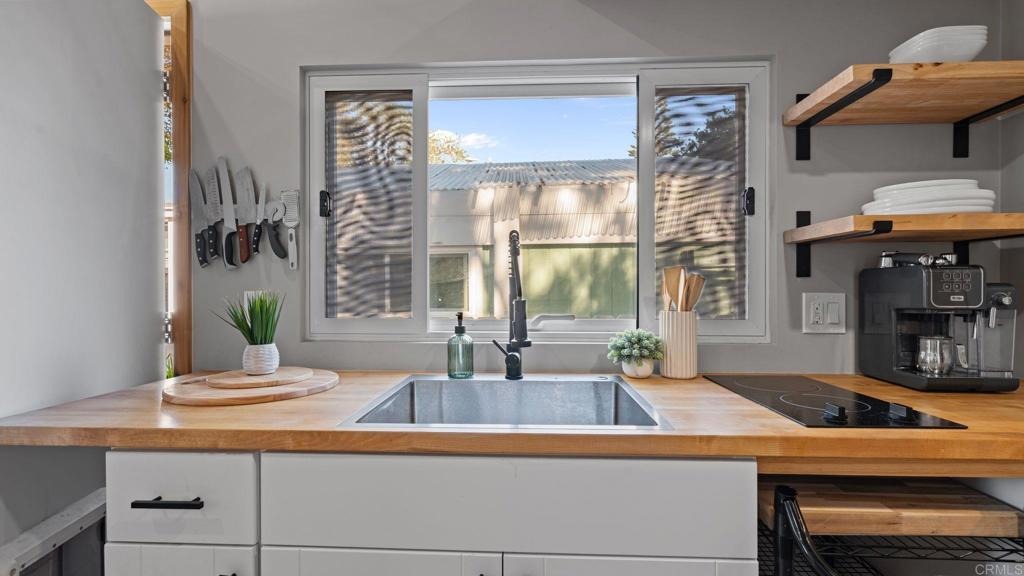 Vulcan Ave, Encinitas, CA 92024