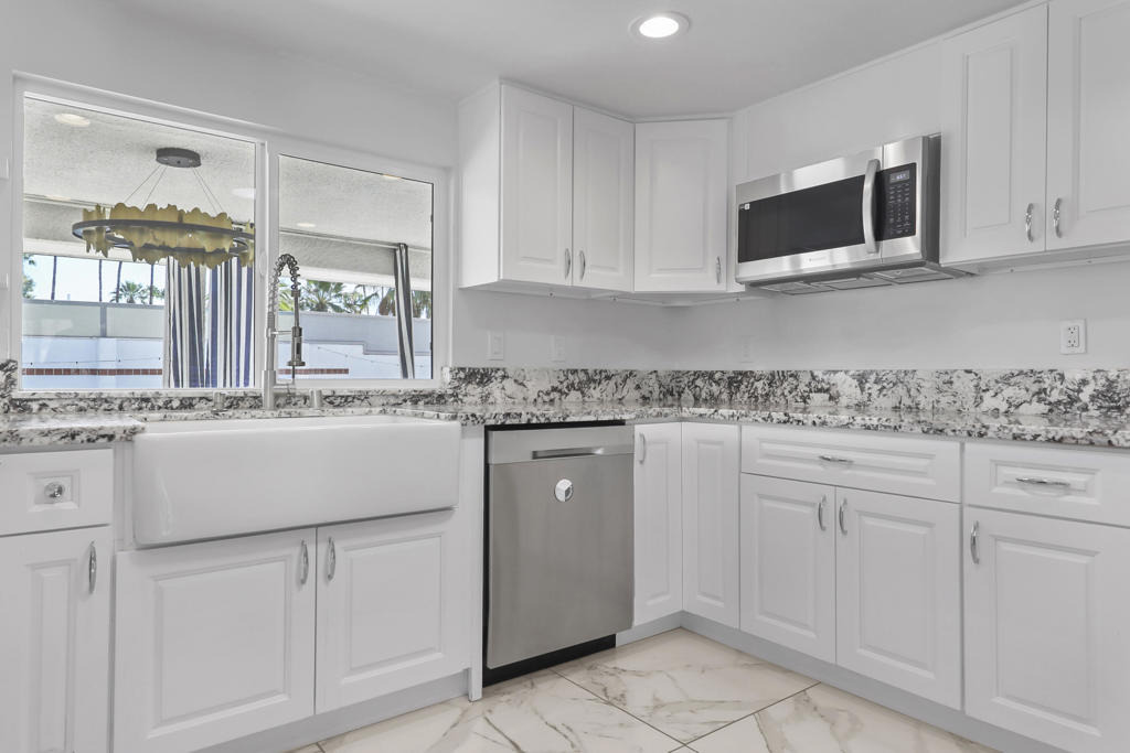 Calle Marcus , Palm Springs, CA 92264