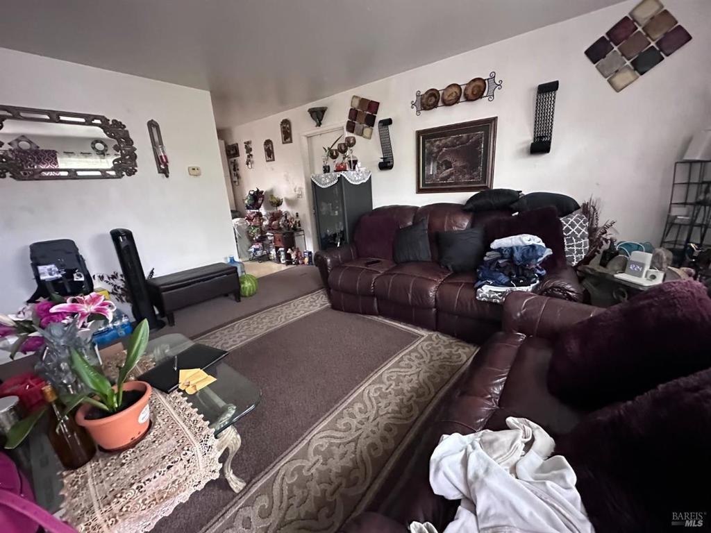 Victoria Dr, Santa Rosa, CA 95407