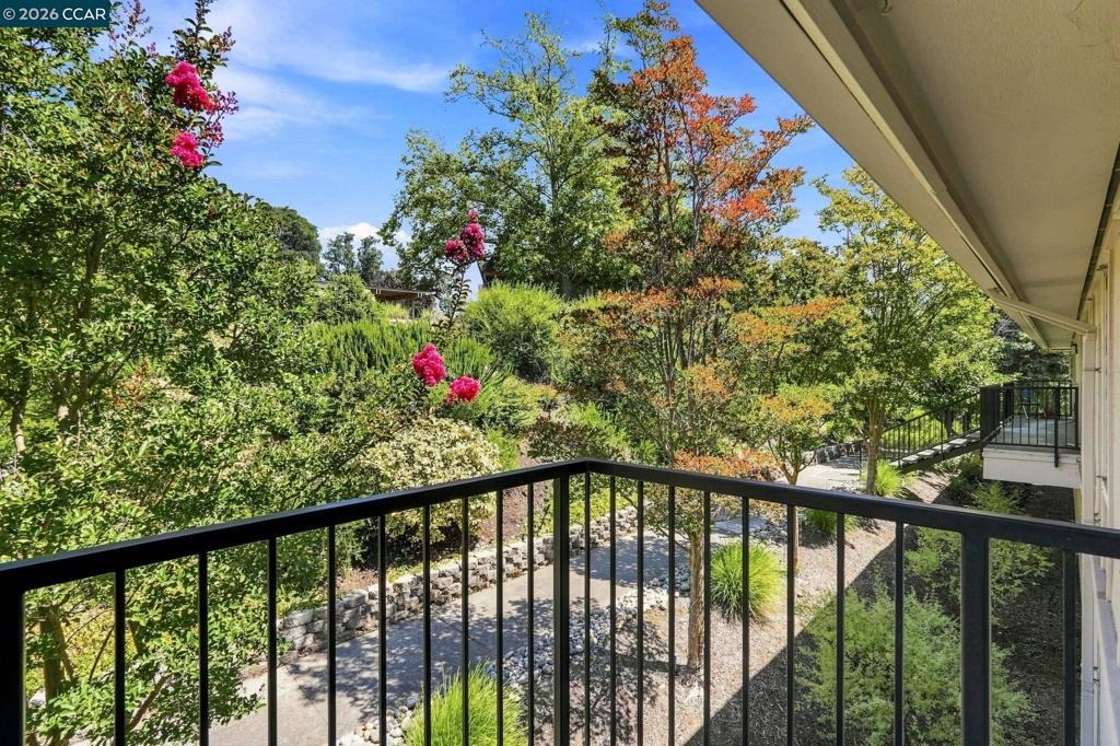 Skycrest Dr, Walnut Creek, CA 94595