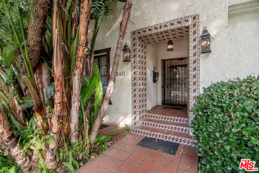 Oakhurst Dr, Beverly Hills, CA 90210