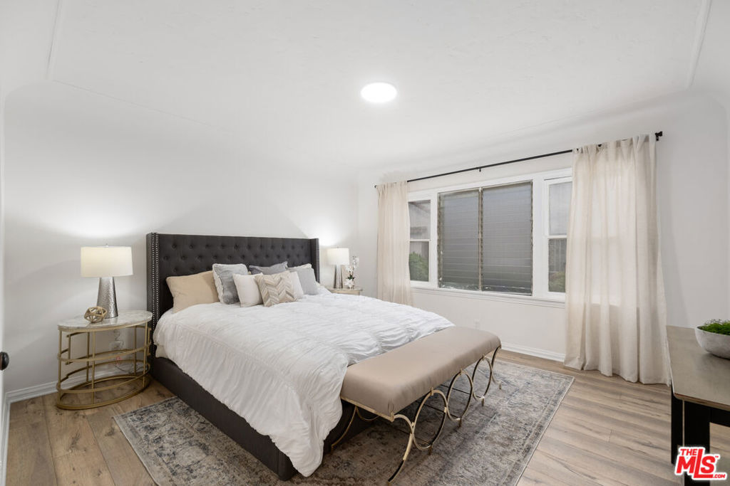 Hamel Dr, Beverly Hills, CA 90211